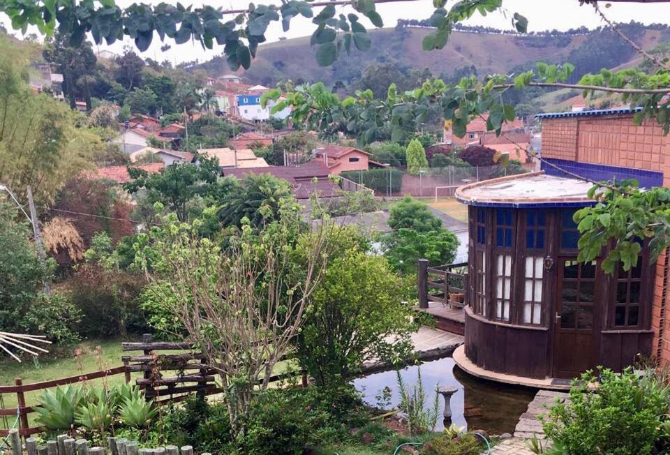 Chalé Bali Villa Cunha Bagian luar foto